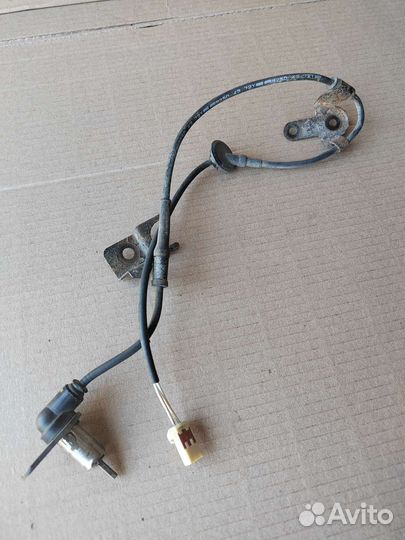 Датчик ABS задний Mazda 323 BJ /Familia /Protege