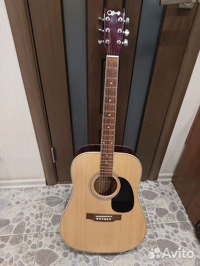 Акустическая гитара