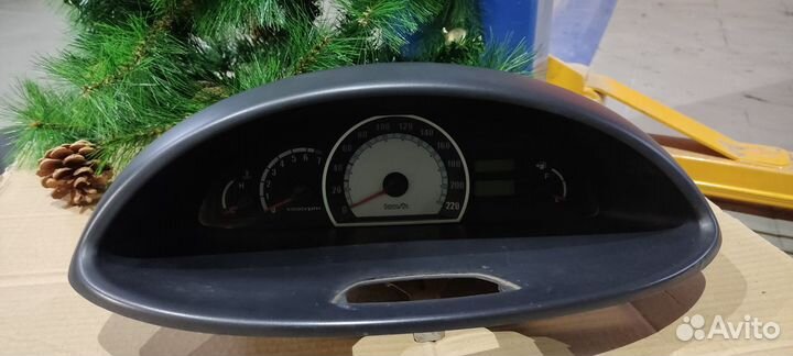 Панель приборов Hyundai Matrix
