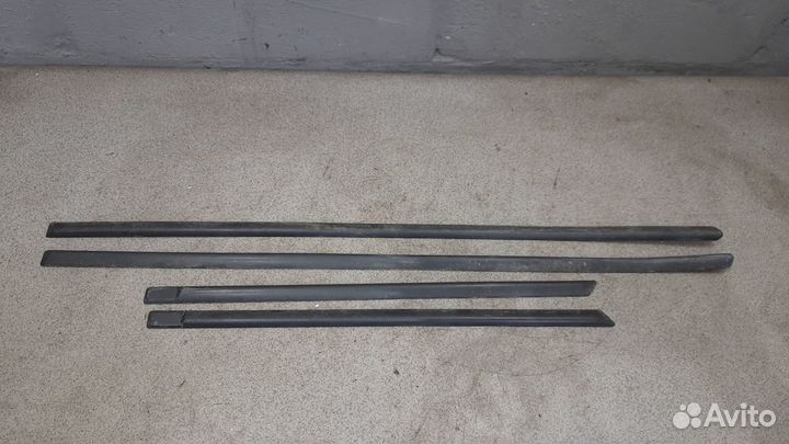 Комплект молдингов дверей для Skoda Fabia 1