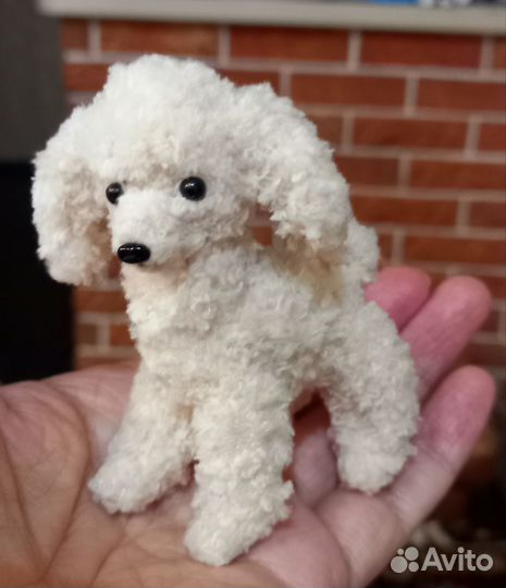 Щенок пуделя, вязаная игрушка