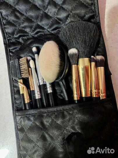 Набор тени и кисти