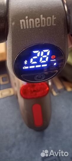 Электросамокат Segway Ninebot KickScooter E22