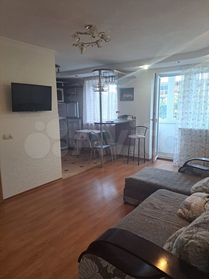 3-к. квартира, 58 м², 2/5 эт.