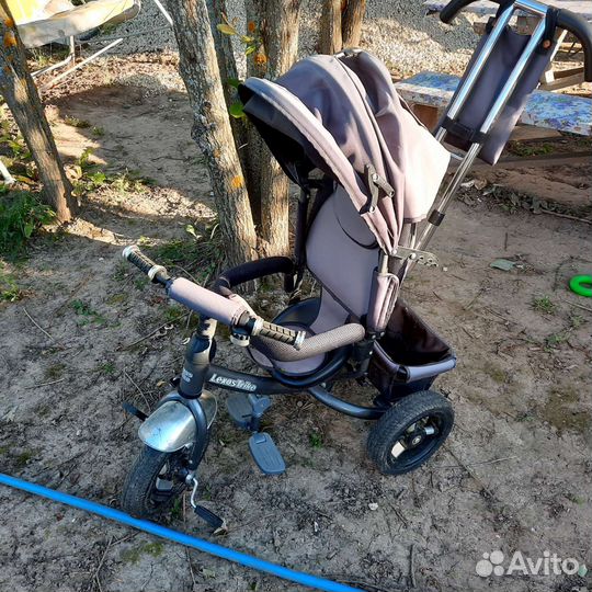 Трехколесный велосипед