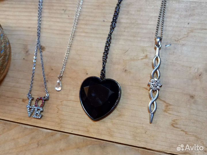 Украшения, браслеты, подвески с цепочками