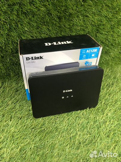 Wi-Fi роутер D-Link DIR-842 (Цр)