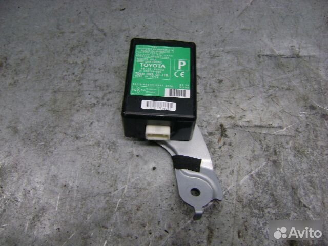 Блок управления двери Lexus LX570