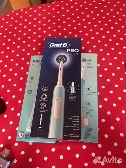 Зубная щётка электрическая Oral-b Pro Series 1