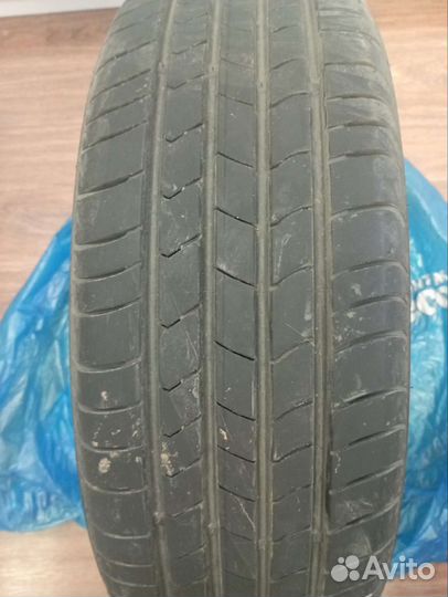 Kumho Ecsta HS51 205/65 R16