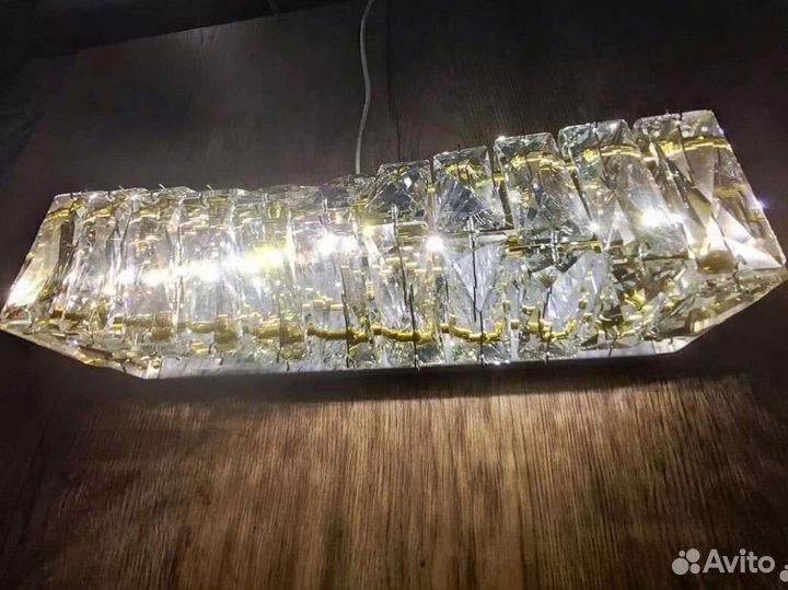 Светильник настенный с хрусталем. Бра дизайнерское