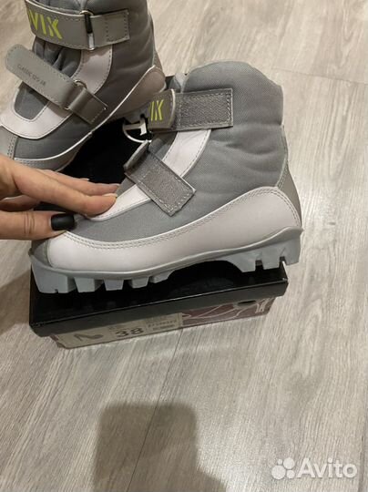 Лыжные ботинки