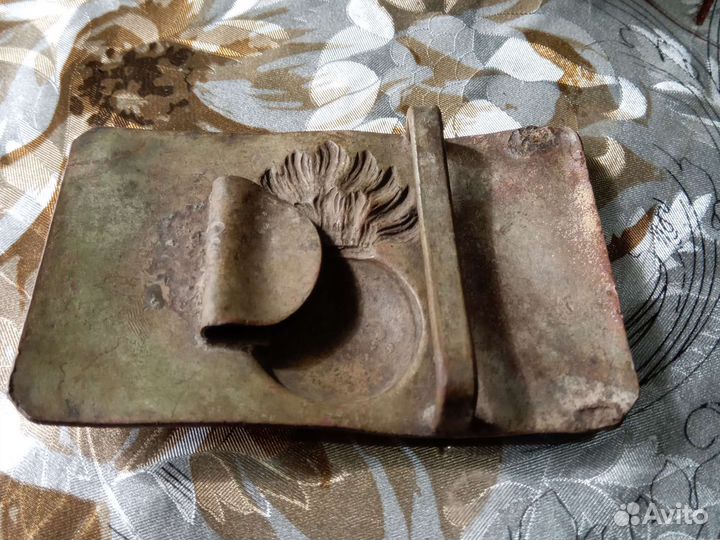 Пряжка гренада