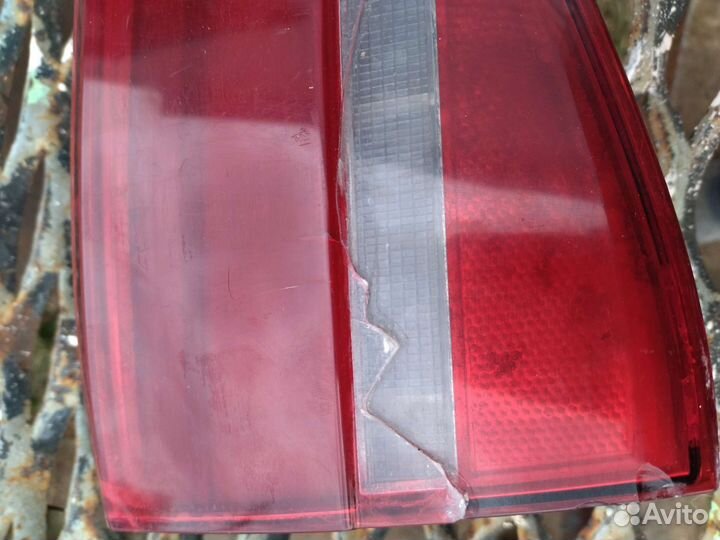 Фонарь задний левый внутренний VW Jetta mk6 рест
