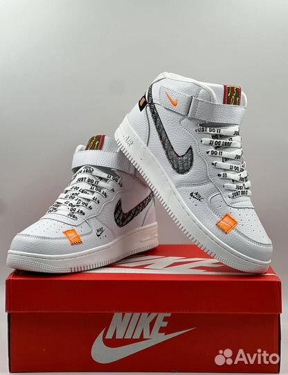 Кроссовки Nike Air Force 1 High (46 размер)