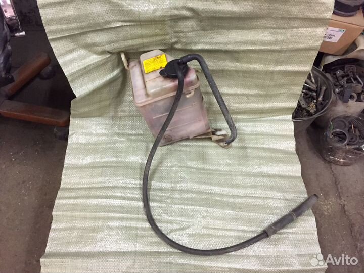 Расширительный бачок радиатора Hyundai Accent II+т