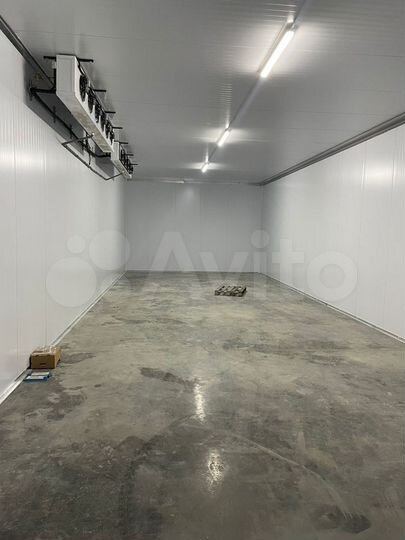 Склад-холодильник, 1100 м²