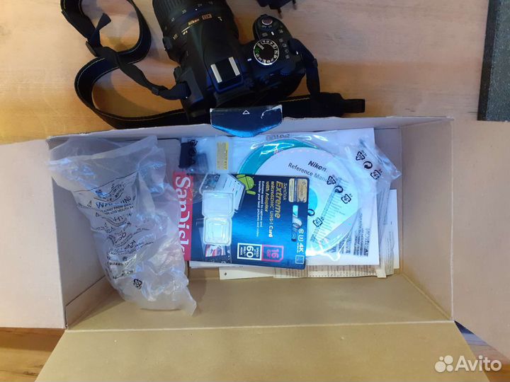 Зеркальный фотоаппарат Nikon d3100