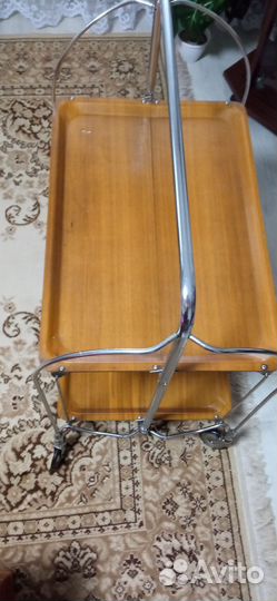 Сервировочный столик на колесиках складной