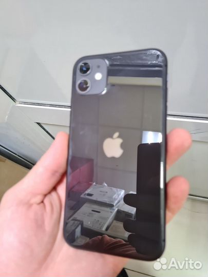 iPhone 11, 64 ГБ