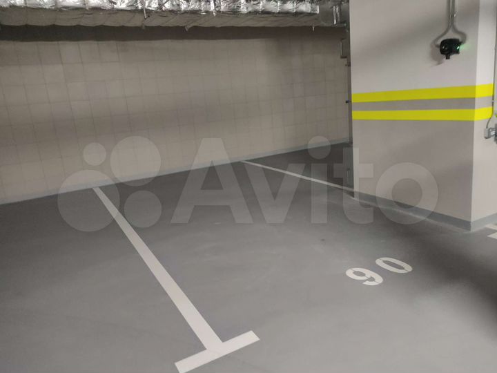 Машиноместо, 15 м²