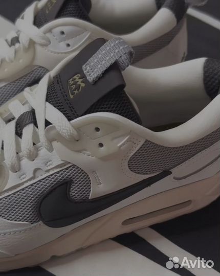 Nike Air Max 90 Futura оригинал