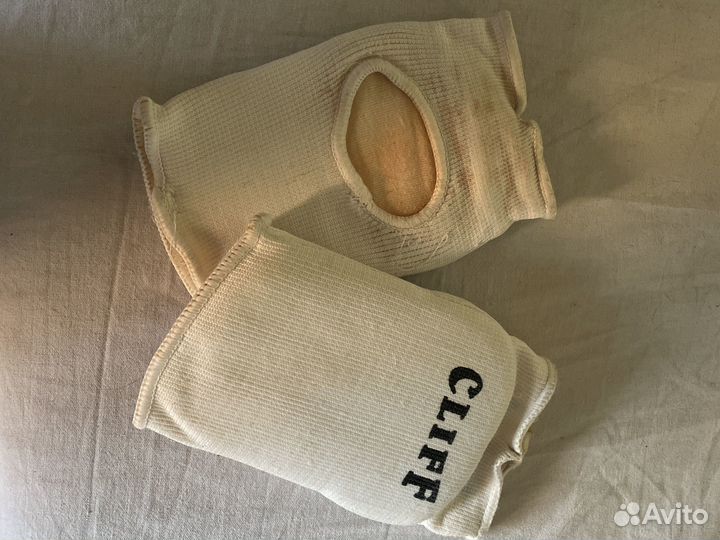 Защитные перчатки для карате