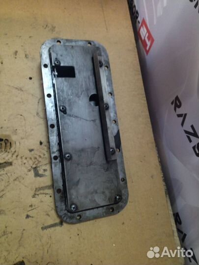 Крышка двигателя передняя DAF XF 95 2004 1349575