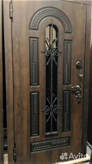 Входная стальная дверь