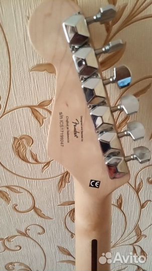 Электрогитара Fender Squier Bullet Stratocaster HT