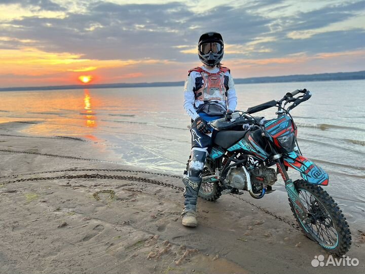 Питбайк Regulmoto seven medalist 150e 17x14
