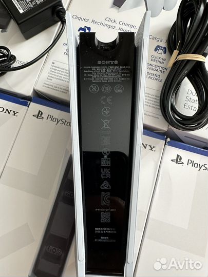 Зарядная станция для геймпадов ps5