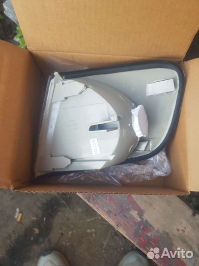 Новый указатель поворота audi 100 c4 правый