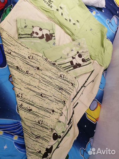 Комплект постельного белья в кроватку