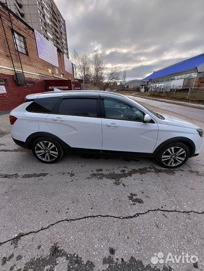 LADA Vesta Cross 1.8 AMT, 2019, 98 000 км