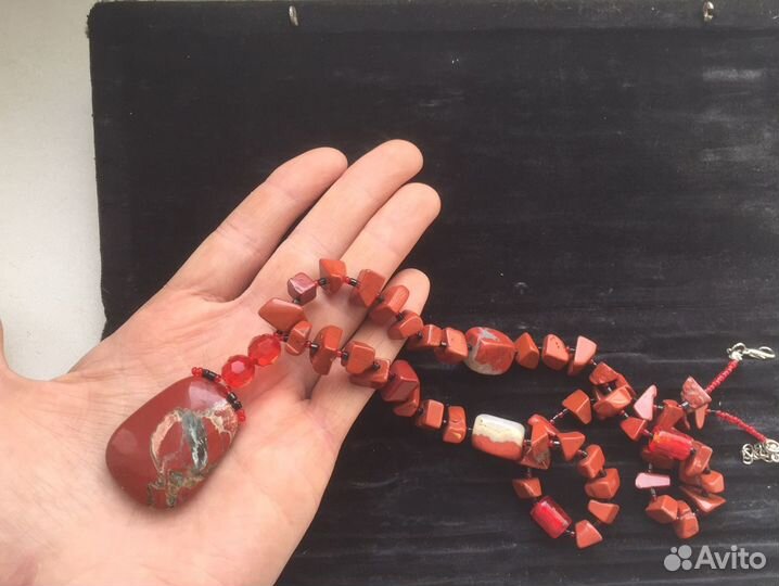 Бусы украшения из яшмы