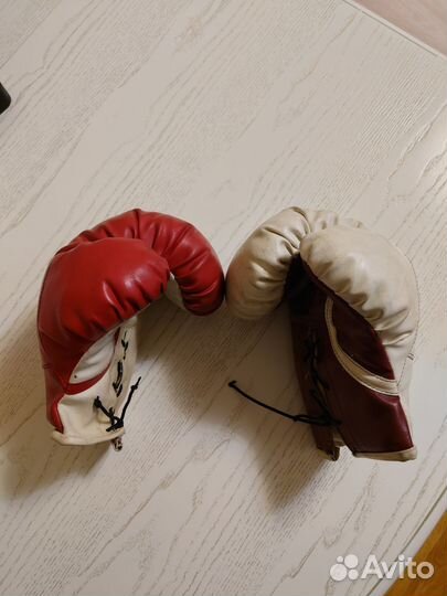 Боксерские перчатки