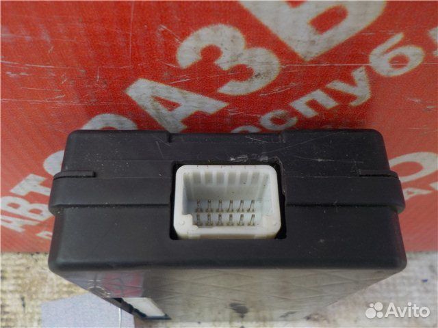 Блок реле Toyota Corolla E12 1ZZ 2001-2007