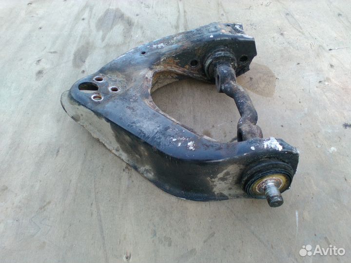 Рычаг поворотного кулака верхний Hyundai Libero