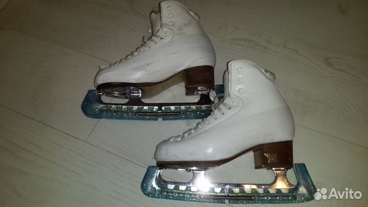 Коньки Risport профессиональные фигурные