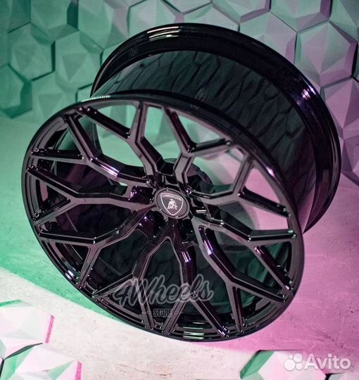 Кованые диски Lamborghini Urus R23