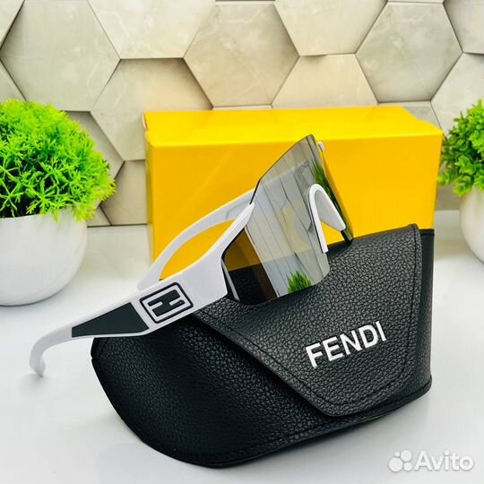 Солнцезащитные очки Fendi