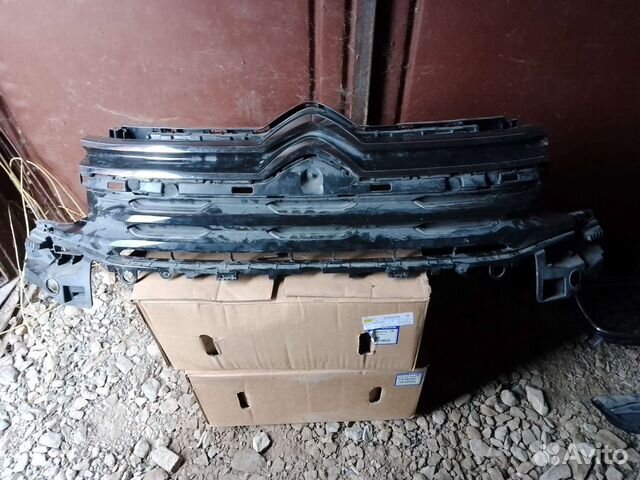 Решетка радиатора Citroen c5 Aircross