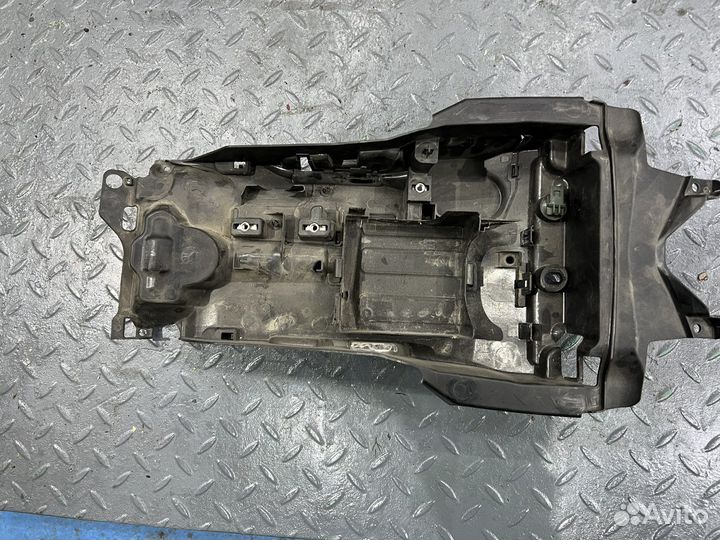 Коробок акб cbr1000rr 2008/2016