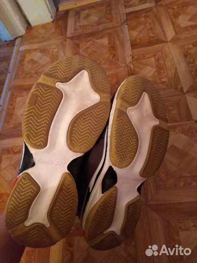 Кроссовки зимние