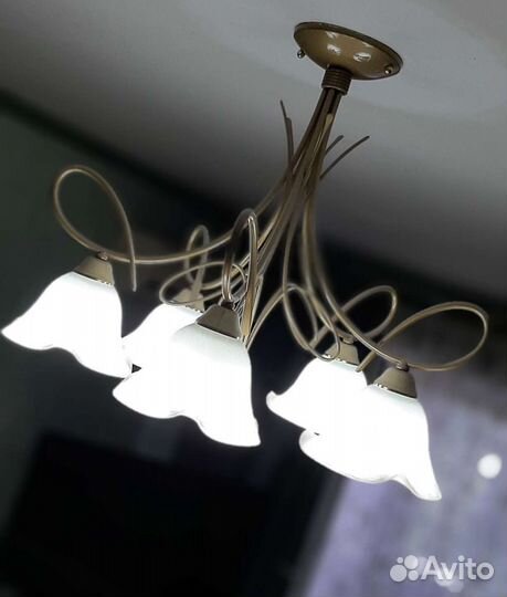 Люстра потолочная