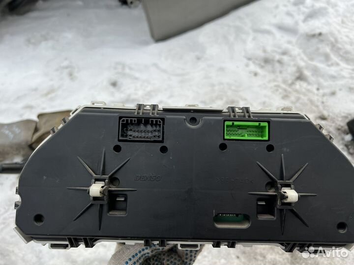 Щиток приборов Suzuki Liana 01-07 механика