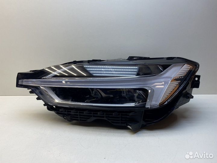 Фара левая Volvo XC60 2017-2021 Led Светодиодная