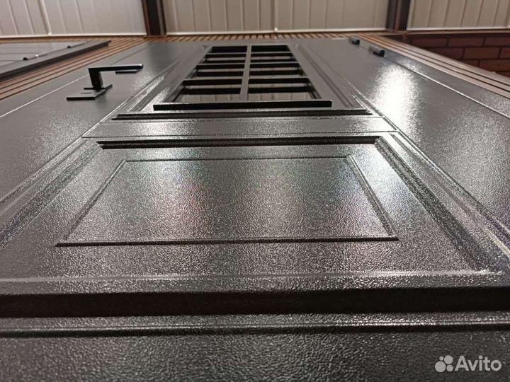 Дверь входная с терморазрывом в дом