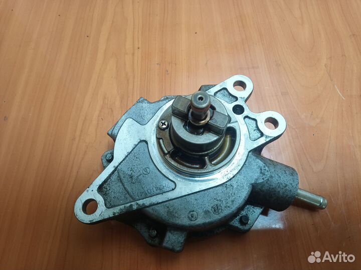 Вакуумный насос 29300-0W022 Toyota